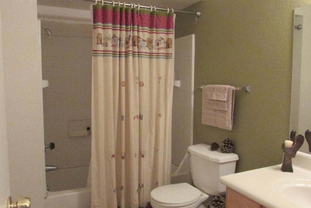 Condo With Heated Pool, Hot Tub, Near Walking Paths Glendale Exteriör bild
