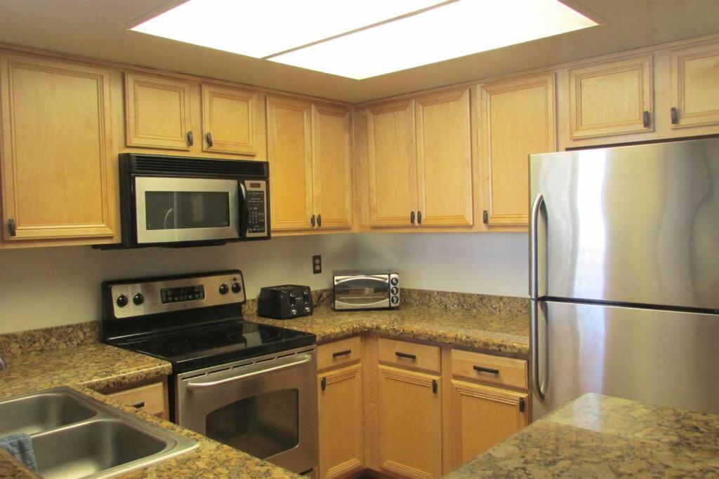 Condo With Heated Pool, Hot Tub, Near Walking Paths Glendale Exteriör bild