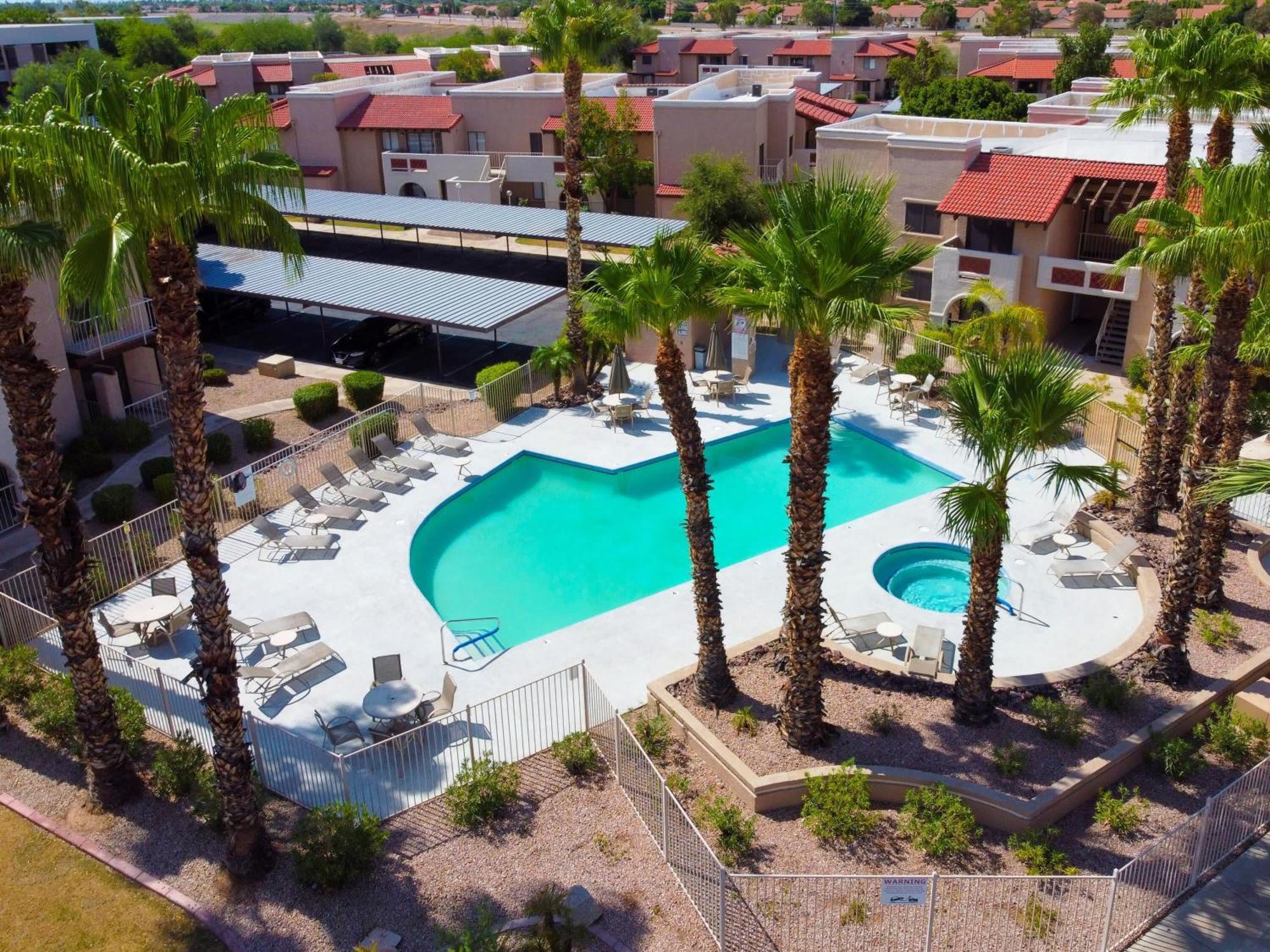 Condo With Heated Pool, Hot Tub, Near Walking Paths Glendale Exteriör bild